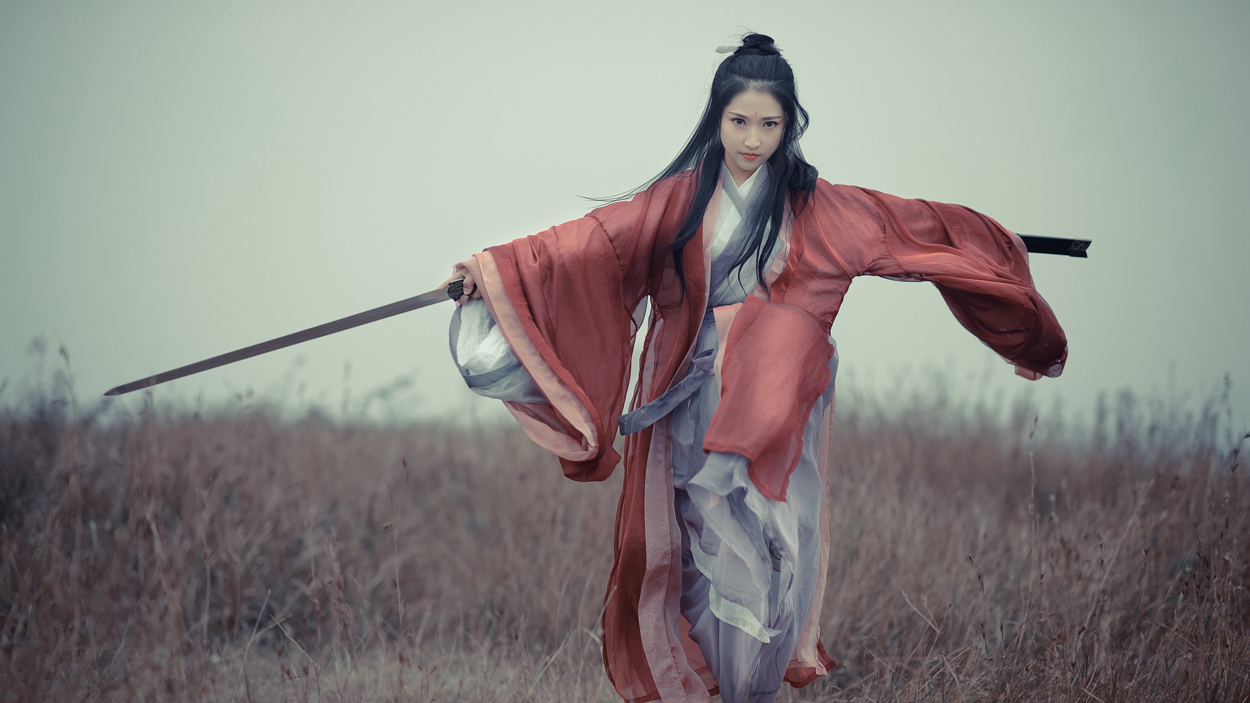 76人训练场开放日吸引大批粉丝参观，76人全队