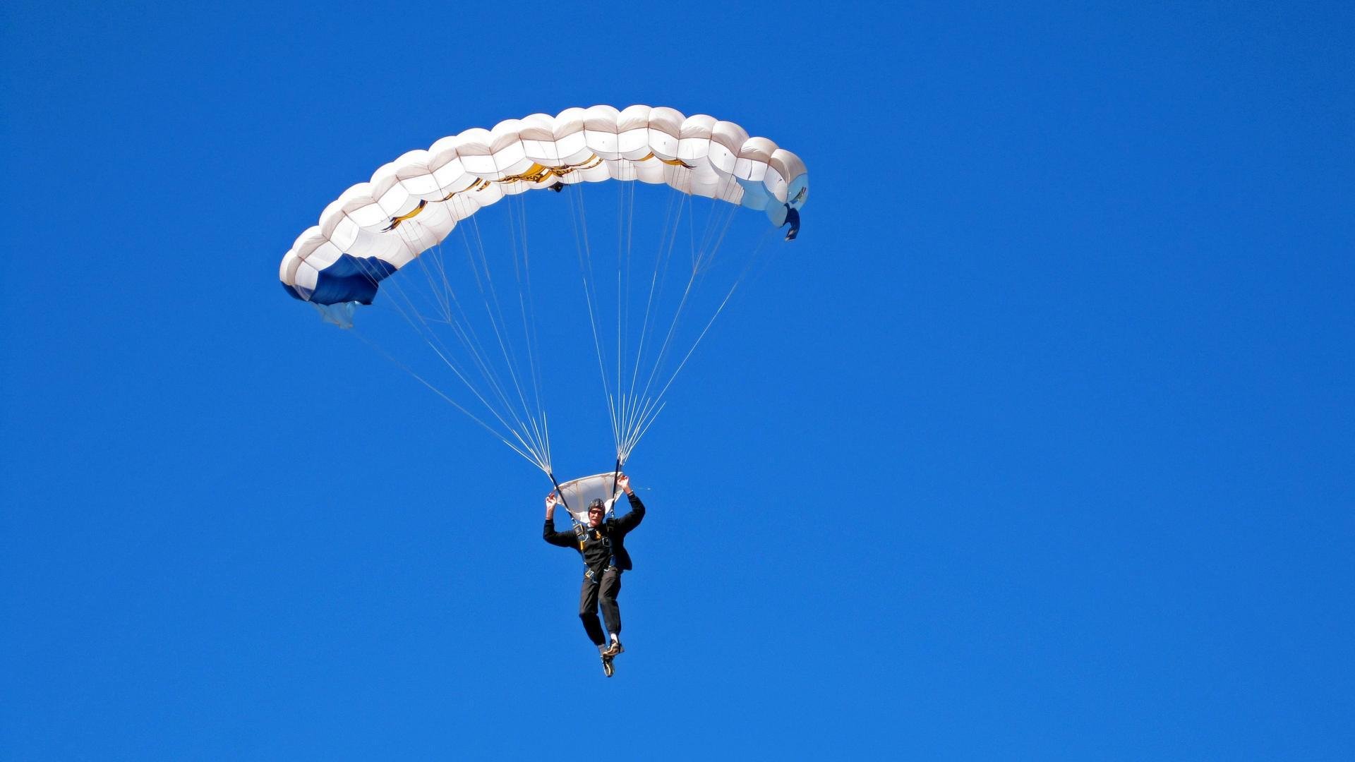 帕特森稳健的球场意识和防守力，为袋鼠队打下坚实基础，帕特森nba