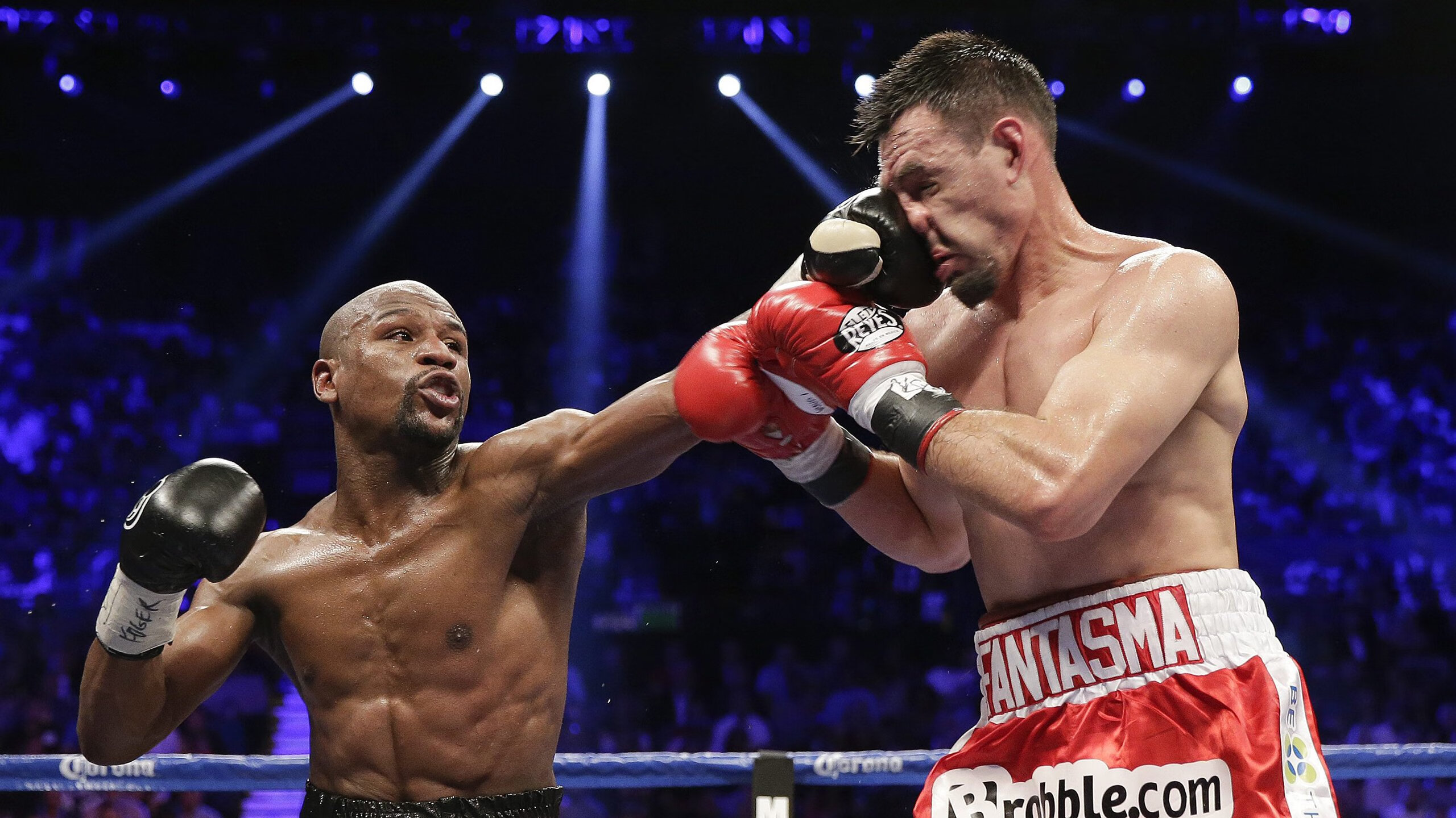 德甲全场精彩：攻守转换，激情无限！，德甲进攻型球队