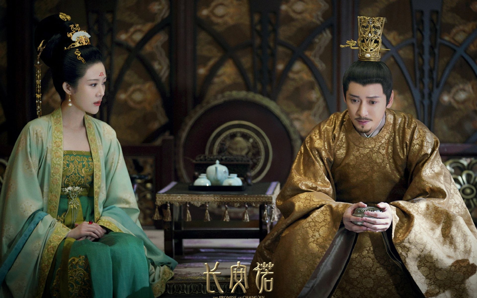 米兰体育官网-足坛黄金搭档再度联手，引领进攻潮流，足球黄金一代都有谁